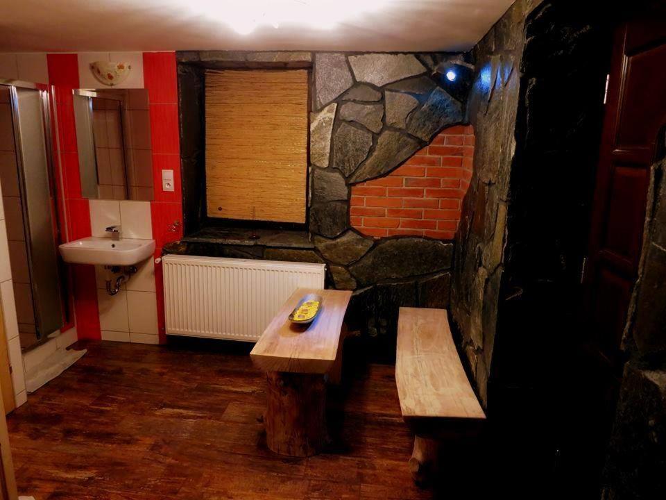 Osrodek Wypoczynkowy Jasiek Ochotnica Dolna Luaran gambar
